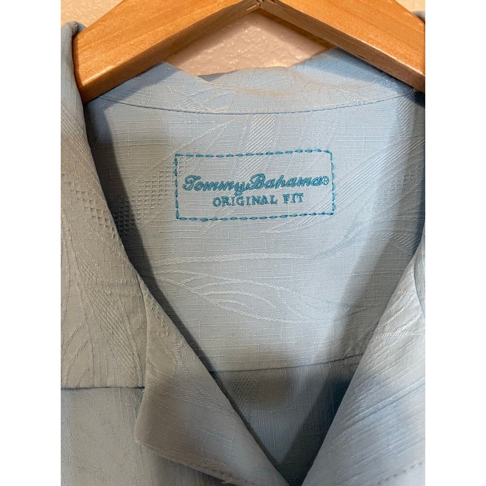 Tommy Bahamas Men's Original Fit Short Sleeve Button Up Textured 100% Silk Top M - Picture 3 of 13